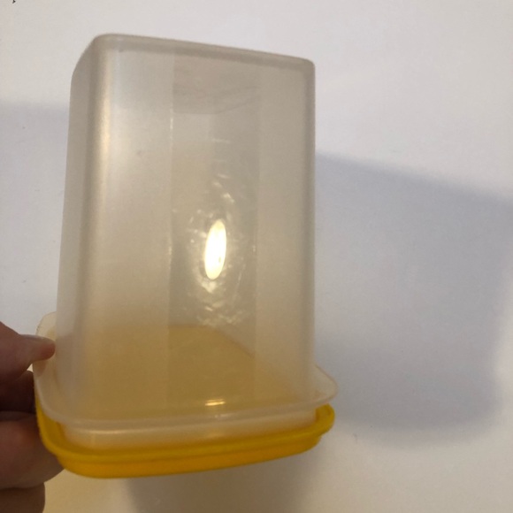 Tupperware Small Container with Yellow Lid EUC - Picture 7 of 13